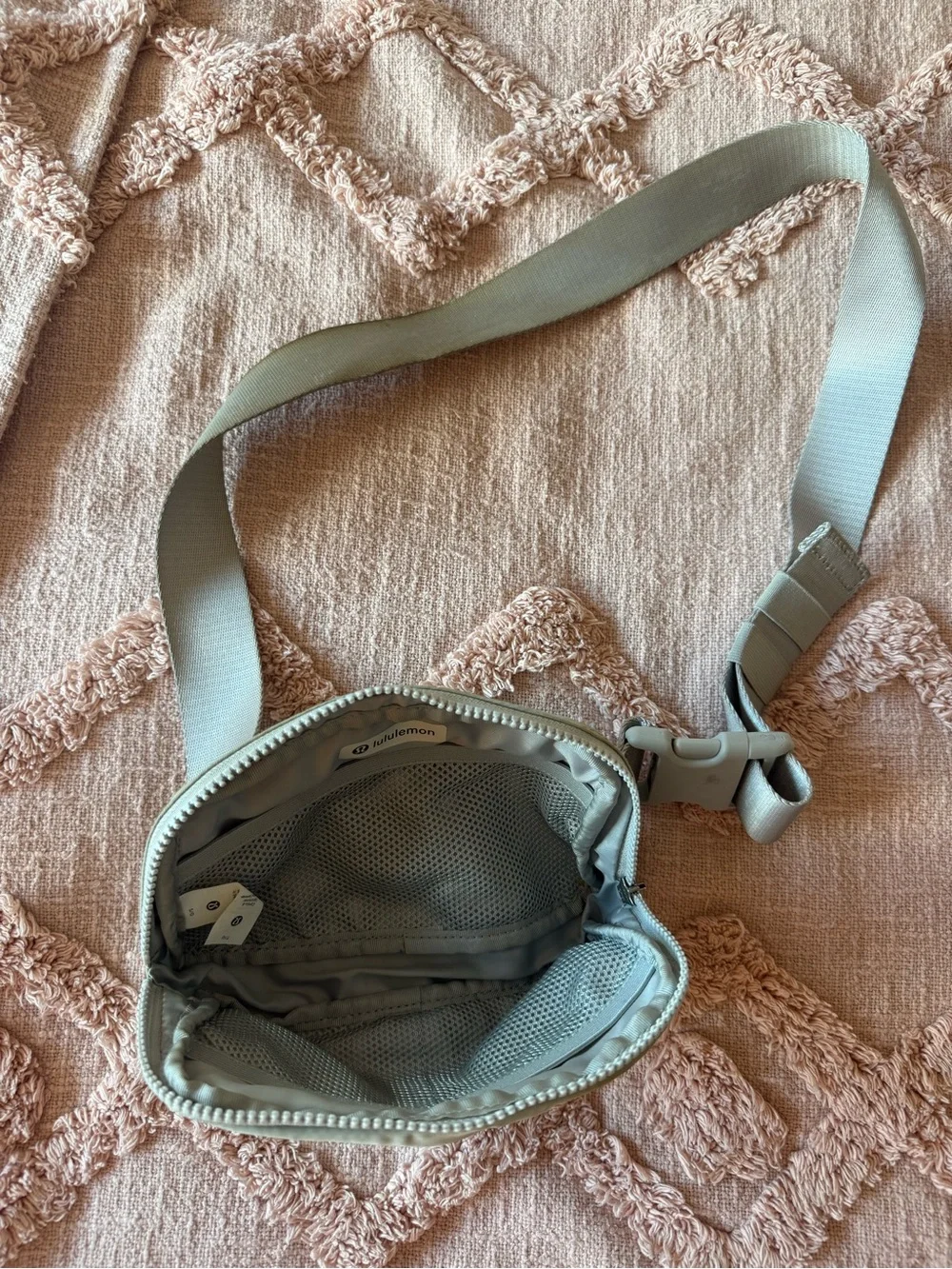 lululemon athletica compact grey